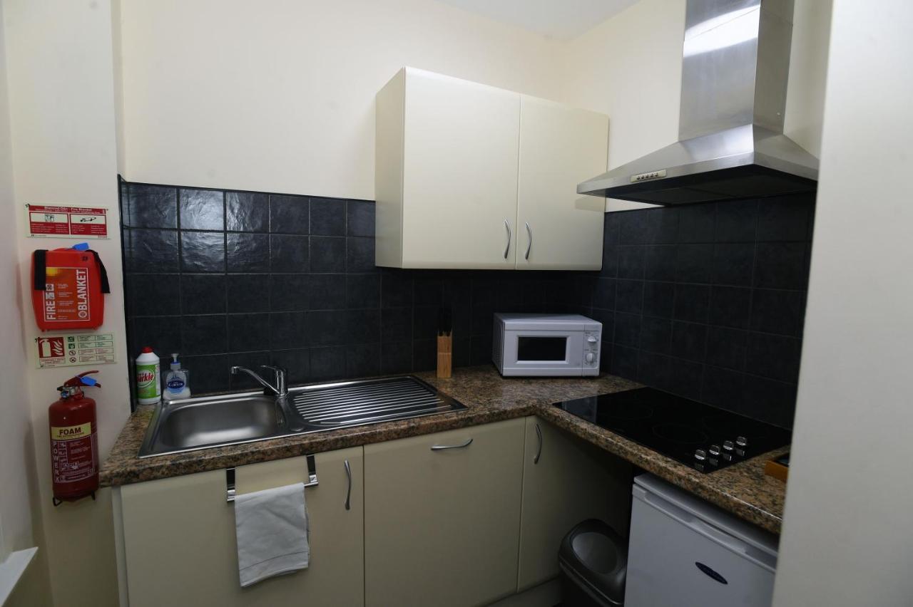 Ty Dre Town House Hotel Карнарфон Екстериор снимка