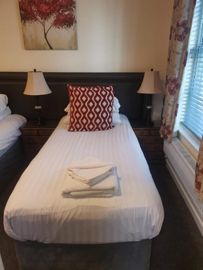 Ty Dre Town House Hotel Карнарфон Екстериор снимка