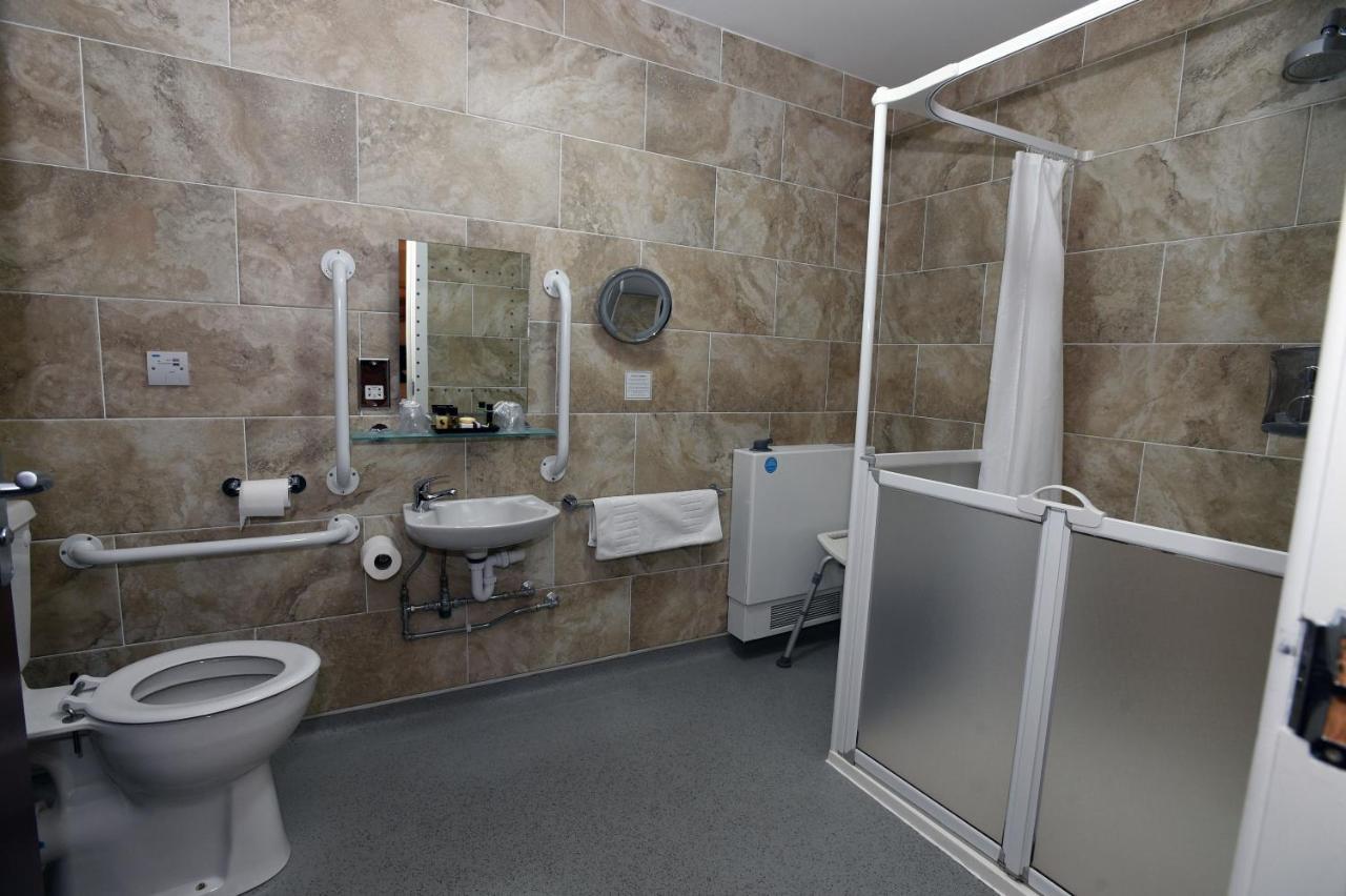 Ty Dre Town House Hotel Карнарфон Екстериор снимка