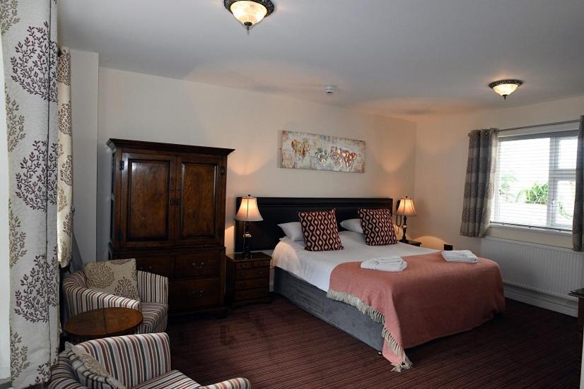 Ty Dre Town House Hotel Карнарфон Екстериор снимка