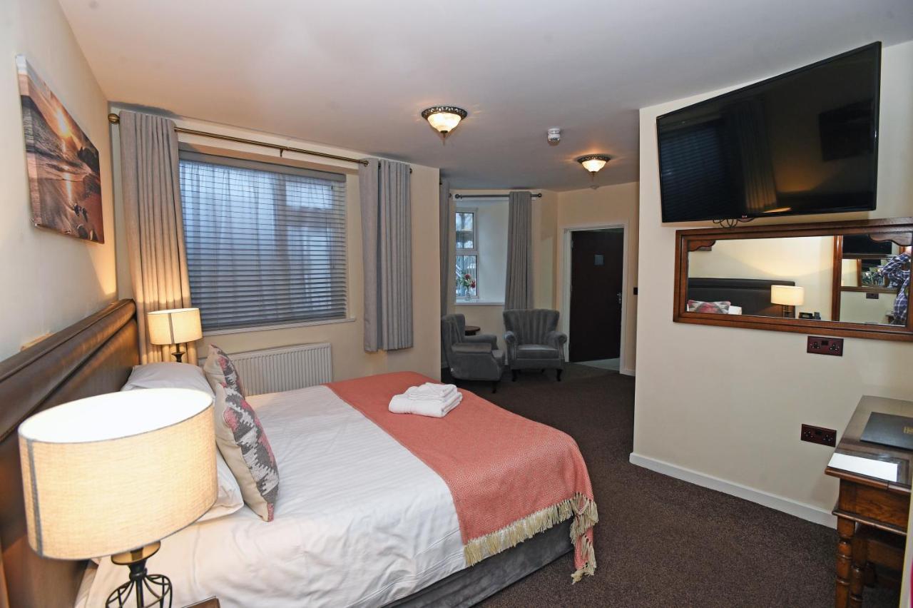Ty Dre Town House Hotel Карнарфон Екстериор снимка