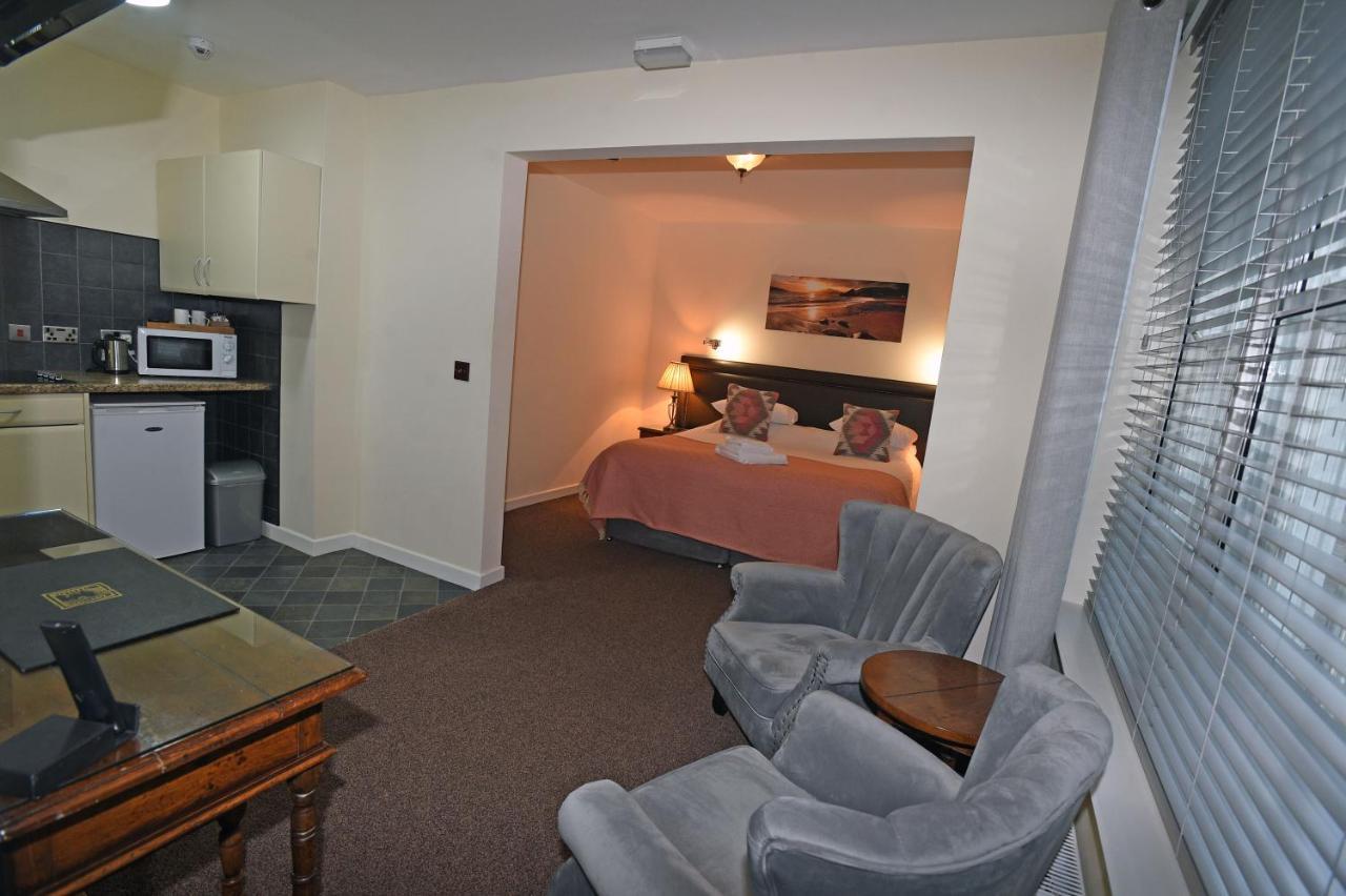Ty Dre Town House Hotel Карнарфон Екстериор снимка