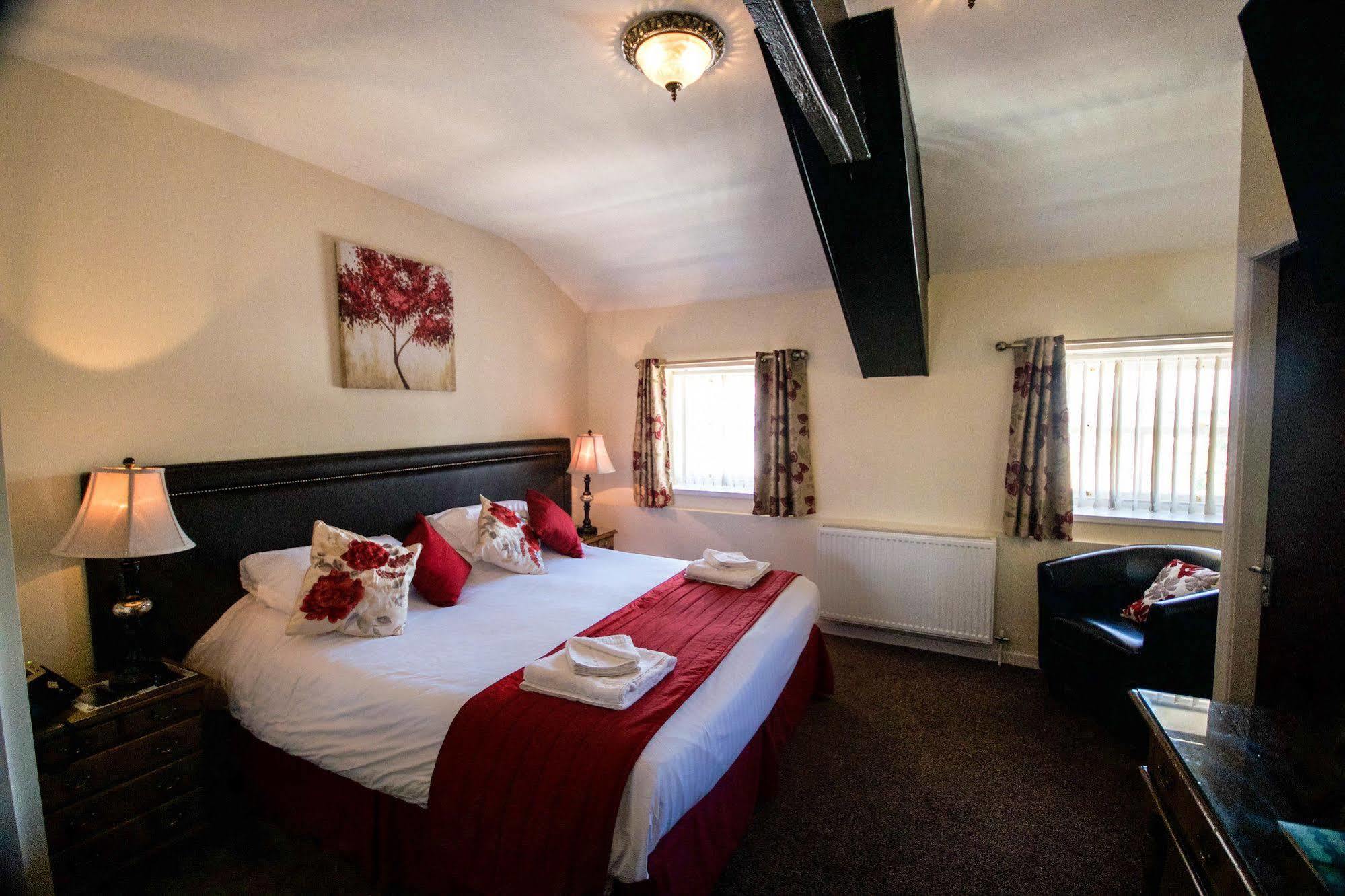 Ty Dre Town House Hotel Карнарфон Екстериор снимка